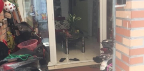 Cần bán căn hộ TT tầng 1 khu Chùa Láng 70m2, 2PN, 1 phụ