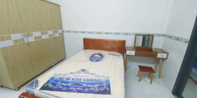 Bán nhà giá rẻ : Mặt  tiền 14m , 1 trệt 1 lầu Cần Giuộc