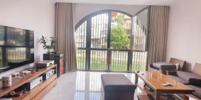 Bán nhà mặt Hồ Tai Trâu, Long Biên 71m2, 5 tầng, giá 9.8 tỷ.