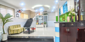 MT Trường Chinh, P.12, quận Tân Bình, nhà 6 lầu, CN: 180 m2