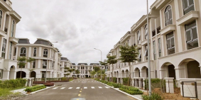 cần tiền nên bán gấp nhà dự án 1 trệt 2 lầu