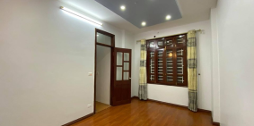 NHÀ Ở NGÕ SIÊU TO - THOÁNG - GẦN PHỐ YÊN HÒA BAY NHANH 3.7 TỶ