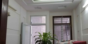 Nhà ngõ Thái Hà, gần phố, ngõ thông, 5 tầng, nhỉnh 2 tỷ