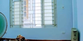 Mặt ngõ Thịnh Hào ba gác tránh, kinh doanh nhỏ 35mx3T chỉ 2.4 tỷ.