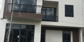 Bán biệt thự 193m2 mới xây,nằm mặt tiền quốc lộ 1A