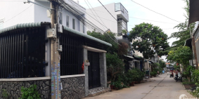 Chính chủ cần bán căn nhà 1 trệt 1 lầu góc 2 mặt tiền đường 21 Nguyễn Xiển,