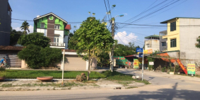 Bán đất tặng nhà ,dt 210m,lô góc 2 mặt tiền trục đường Ngô Gia Tự,Vĩnh Yên