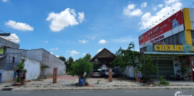 Bán Gấp Lô Đất Đường C Khu TTHC Dĩ An 100m2 Shr 100 Thổ cư