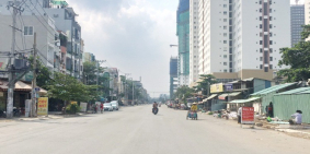 Cho thuê đất trống kinh doanh DT: 10x20m mặt tiền đường Cao Lỗ Phường 4 Quận 8