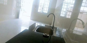 Phòng trọ 35m2 có điều hòa, nước nóng lạnh. Sau lưng 4s Linh Đông.