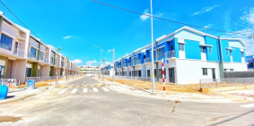 Bán shophouse Oasis city, đối diện ĐH Việt Đức, Bình Dương, lh Luyến