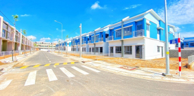 Nhà 1 trệt 1 lầu mới xây đối diện Đại Học Việt Đức, Bến Cát, Ms Luyến