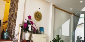 BÁN NHÀ 1 MÊ Full Nội Thất TRUNG TÂM PHỐ - KHU SẦM UẤT - NƠI TIỀM NĂNG MỖI NGÀY.