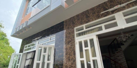 Bán Nhà 1 Trệt 1 Lầu Ngay KCN Tân Đức, Gía 750 Triệu, 64m2 Công Chứng Ngay.