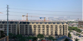 Cần bán SHOPHOUSE mặt đường TỐ HỮU. Vị trí KINH DOANH đắc địa. 94,2m2. Mt: 6,5m.