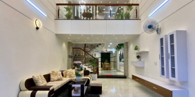 CẦN BÁN GẤP CĂN NHÀ PHỐ NẰM MẶT TIỀN ĐƯỜNG NGUYỄN VĂN BỨA,HÓC MÔN