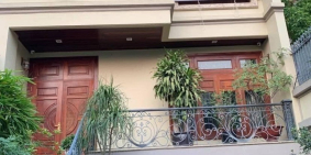 Bán  Biệt thự 6 tầng mới xây 2017 Đường Âu Cơ