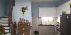 Bán nhà đường Minh Khai. DT42m2 x 3 tầng MT 3.3 m, giá nhỉnh 3 tỷ.