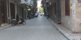 Bán gấp nhà phố Vĩnh Phúc, kinh doanh sầm uất, 2 ô tô tránh nhau, DT 45m2x5 tầng