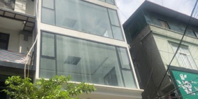 Bán nhà mặt phố Phạm Văn Đồng,  40m2, 6 tầng, gara, kinh doanh, cho thuê khủng.