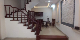 Bán nhà Vũ Ngọc Phan: vị trí quá đẹp, ô tô vào nhà, kinh doanh quá đỉnh.