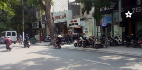 Bán nhà mặt phố Bà Triệu,Thông sổ vàng,mặt tiền khủng hơn 10m.