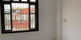 Nhà mới lô góc tại Phố Giáp Bát, DT: 28m2 x 5 tầng, MT: 4.5m – Giá 2.75 tỷ.