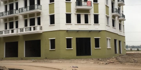 Cần bán liền kề 1 mặt đường 18m, 61,7m, hướng đông nam, 63,5 tr/m2