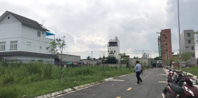 Cần bán lô đất Mặt Tiền đường Hà Huy Giáp Quận 12