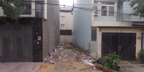 Bán gấp lô đất nằm ngay mặt tiền đường Tân Thới Nhất 17, sổ hồng riêng, 900trieu