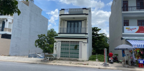 Cần sang gấp nền đất nhà phố trong tiểu khu biệt thự Tên Lửa , MT vòng xoay TL10