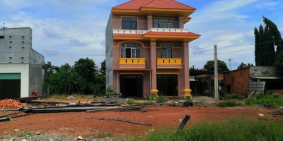 Đất view sông, sát bên chợ kinh doanh buôn bán đông đúc