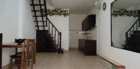 Bán nhà gần chợ Hòa Hưng Quận 10, DT: 40 m2, chỉ 4.3 tỷ.