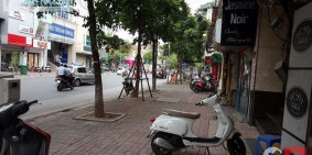 Cho thuê mặt bằng kinh doanh phố Huế 55m2. Mặt tiền 8m. Giá 40triệu/tháng