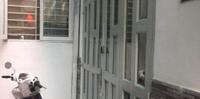 Bán nhà Thành Thái Quận 10, 42 m2, (4.2x10)m, 3 tầng,  giá chỉ 5.4 tỷ  (TL)