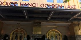 CĂN HỘ KHÁCH SẠN CAO CẤP DUBAI DÁT VÀNG 24K GIỮA LÒNG HÀ NỘI