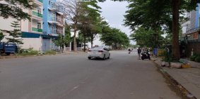 BÁN ĐẤT TẶNG NHÀ, TRUNG TÂM PHÚ NHUẬN - BÌNH  THẠNH, 32 M2, GIÁ 2.65 TỶ.