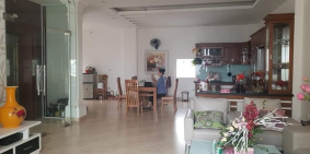 BÁN MẶT PHỐ PHẠM VĂN ĐỒNG 200TR/M NHÀ 6 TẦNG 0978439490