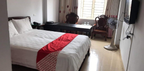 BÁN KHÁCH SẠN ĐỐNG ĐA 12 TỶ 6 KINH DOANH Ô TÔ TRÁNH 0978439490