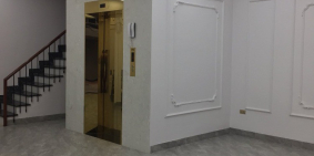 Phố Pháo Đài Láng, dt:68 m2, mt: 6.1m. 14.5 tỷ. Oto tải vào nhà.