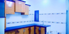 Bán nhà CMT8, Quận 3, hẻm ô tô, 42m2, giá chỉ 5 tỷ.