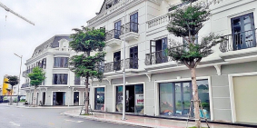 Nhà phố Thuận An chính chủ 1 trệt 2 lầu kề chợ Búng