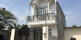 cần bán nhà mới xây 1T1L,gần ngay bệnh viện Xuyên Á,sổ riêng,845 triệu