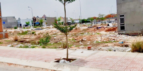 ĐẤT MẶT TIỀN ĐƯỜNG 32M KẾ BÊN KCN GÍA 530TR , FULL THỔ CƯ