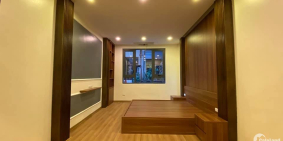 Nhà ngõ Lãng Yên, Hai Bà Trưng, cực đẹp, ô tô vào nhà, hiếm có, giá hợp lý