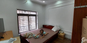 Bán nhà Lĩnh Nam, Hoàng Mai, 32m*5 tầng, mặt tiền 3.4m, ô tô đỗ cổng.