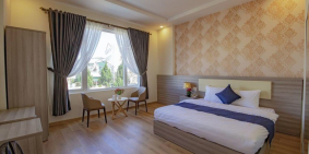 Cho thuê khách sạn 34 phòng mặt tiền Đường PCT