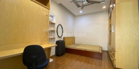 Bán gấp nhà tập thể ngõ 260 Đội Cấn, sổ đỏ chính chủ.