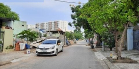 Bán dãy trọ mặt tiền Đinh Nhật Tân. Liên hệ: 0933458631