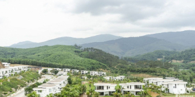 Bán căn BT nghỉ dưỡng đẹp nhất Lâm Sơn Hòa Bình, 400m2, full NT, SĐCC, view hồ